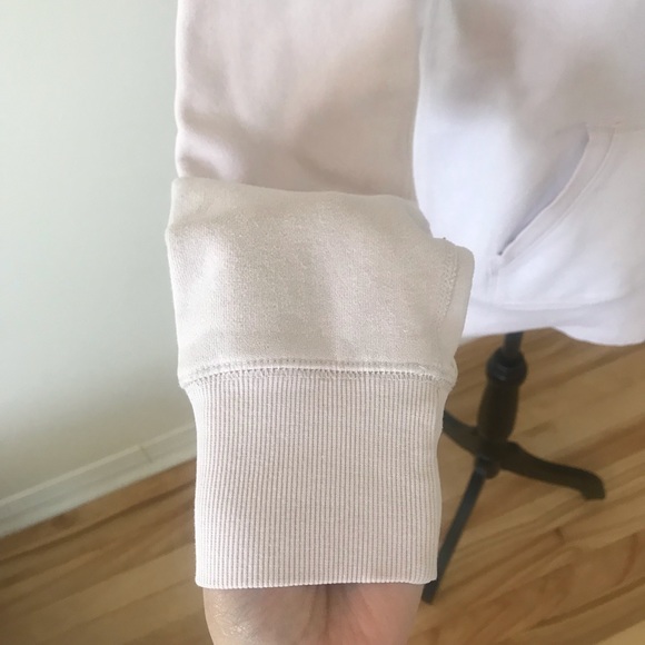 ๐2/$20- Aritzia/TNA Baltic hoodie - Picture 9 of 16